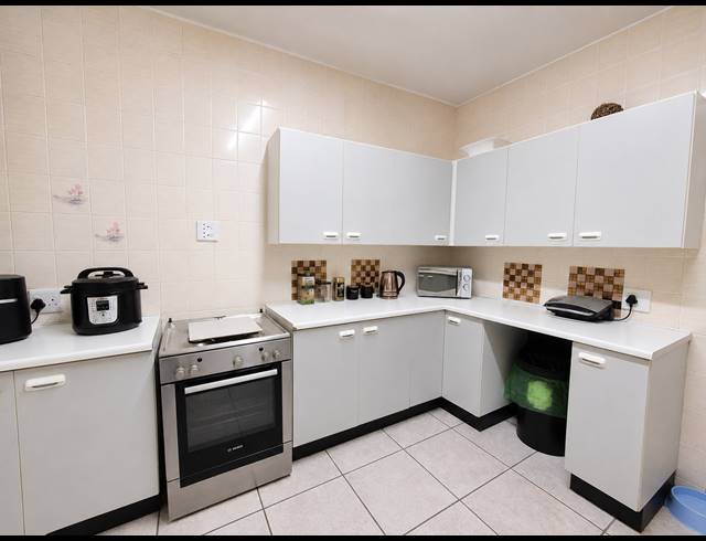 2 BEDROOM DUPLEX FOR SALE IN THREE RIVERS PROPER